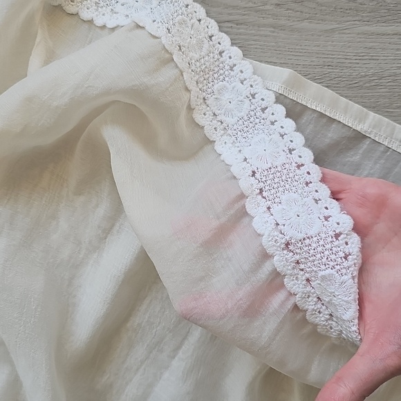 Vintage Fairycore Ethereal Whimsical Cottagecore Sheer Lace Flowy Blouse - Picture 9 of 13